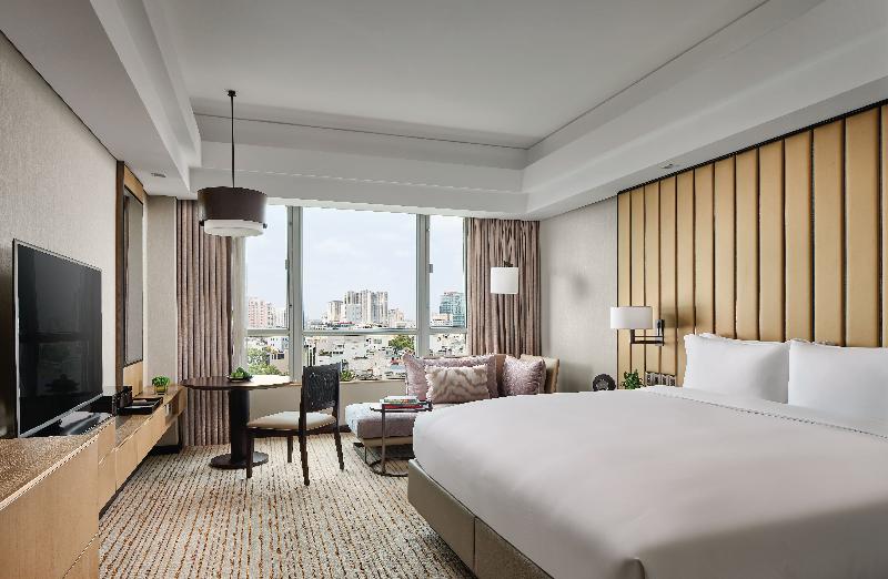 New World Saigon-14