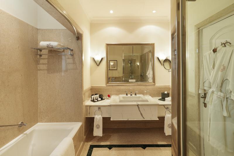 The Imperial, New Delhi-32