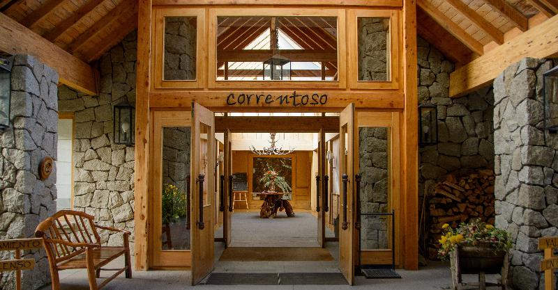 Correntoso Lake & River-28