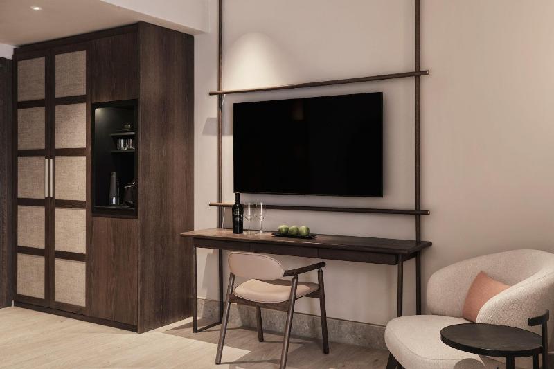 MonAsty Thessaloniki, Autograph Collection-62