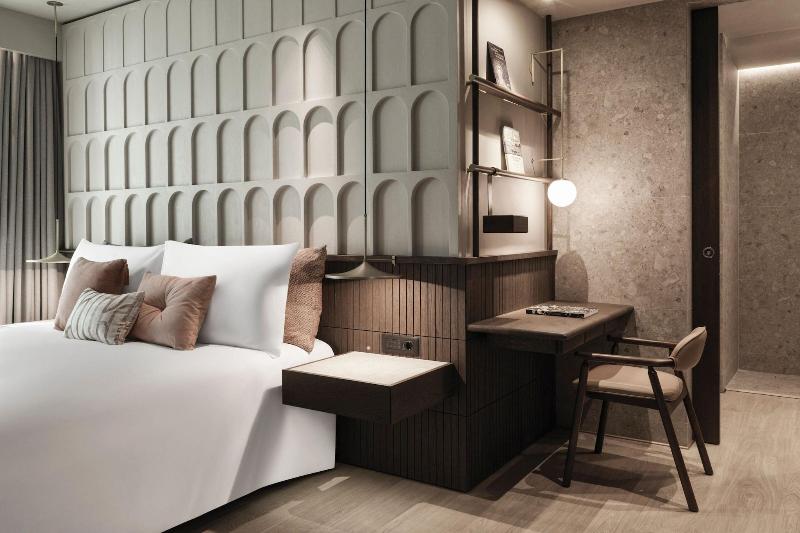 MonAsty Thessaloniki, Autograph Collection-79