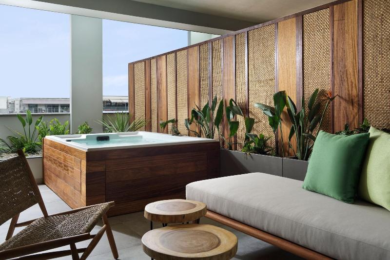 MonAsty Thessaloniki, Autograph Collection-98