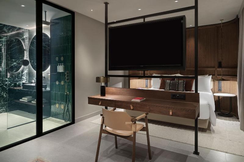 MonAsty Thessaloniki, Autograph Collection-99