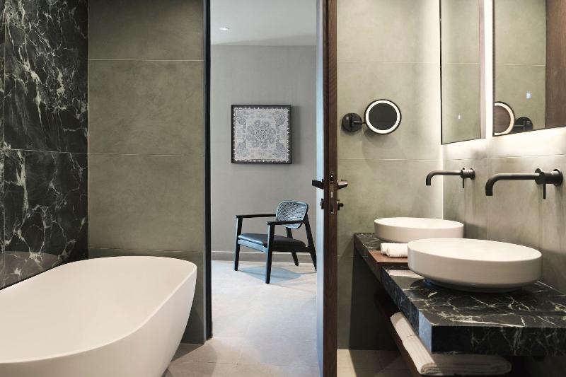 MonAsty Thessaloniki, Autograph Collection-120