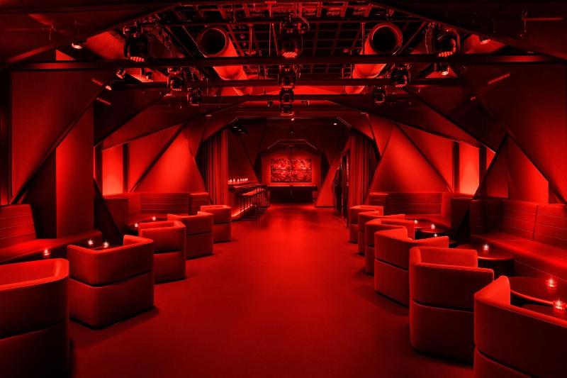 The Reykjavik EDITION-142