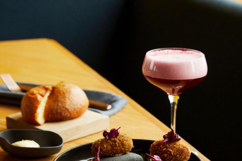 The Reykjavik EDITION-16