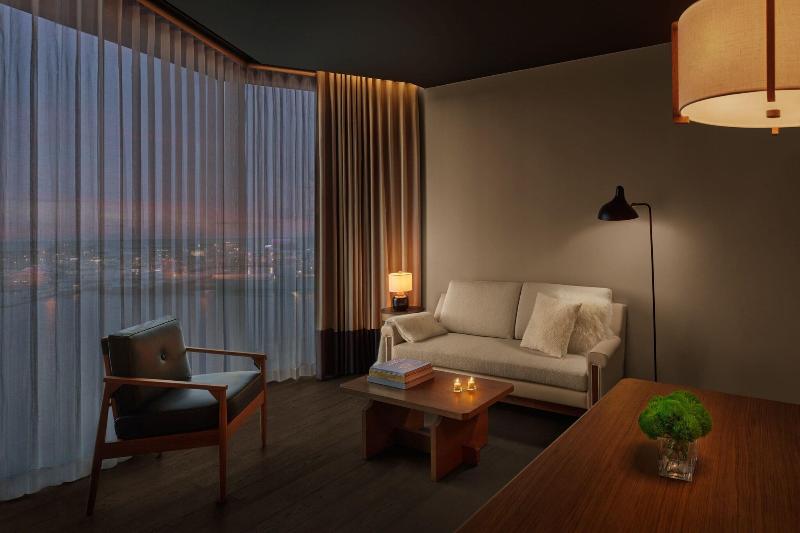 The Reykjavik EDITION-41