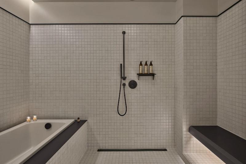 The Reykjavik EDITION-63