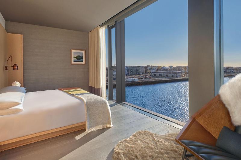 The Reykjavik EDITION-111