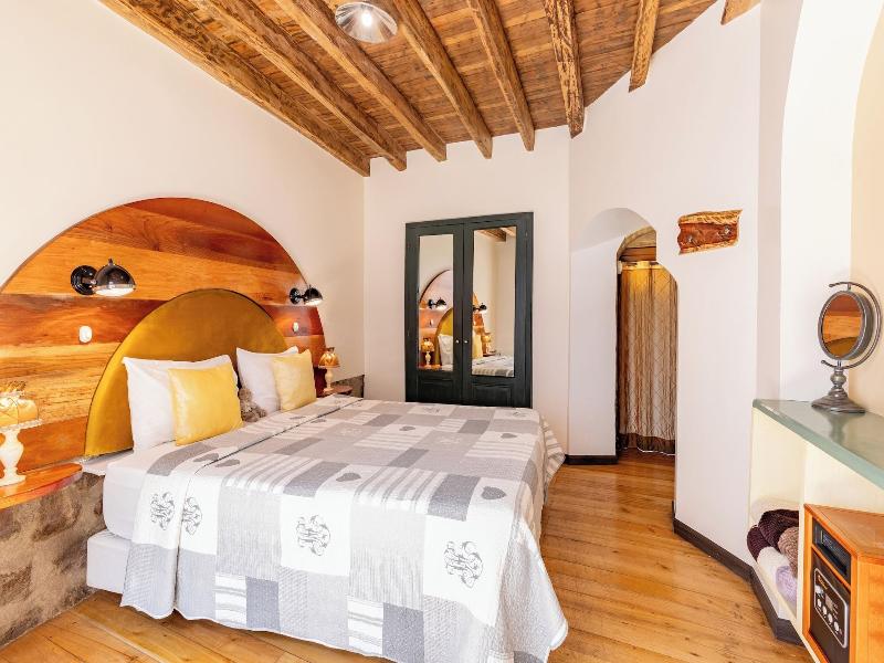Old Town Quito Suites-35