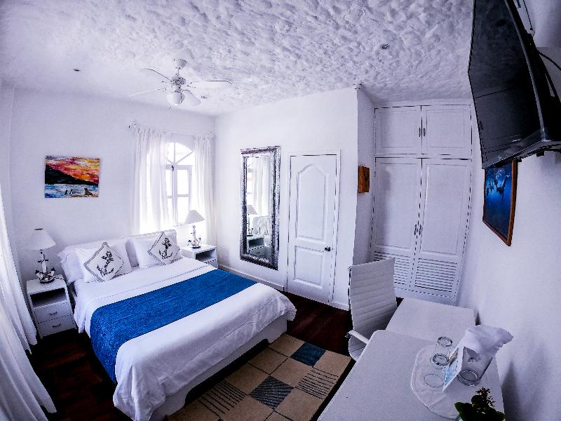 Angermeyer Waterfront Inn-46