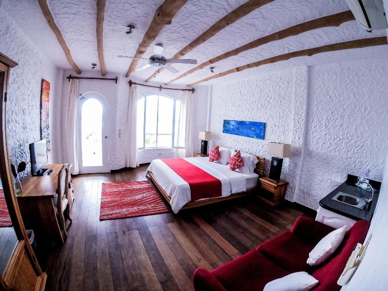 Angermeyer Waterfront Inn-52