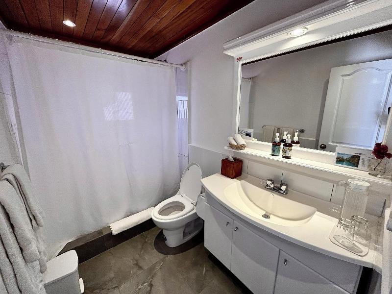 Angermeyer Waterfront Inn-40