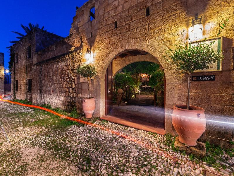 Avalon Boutique Hotel-12