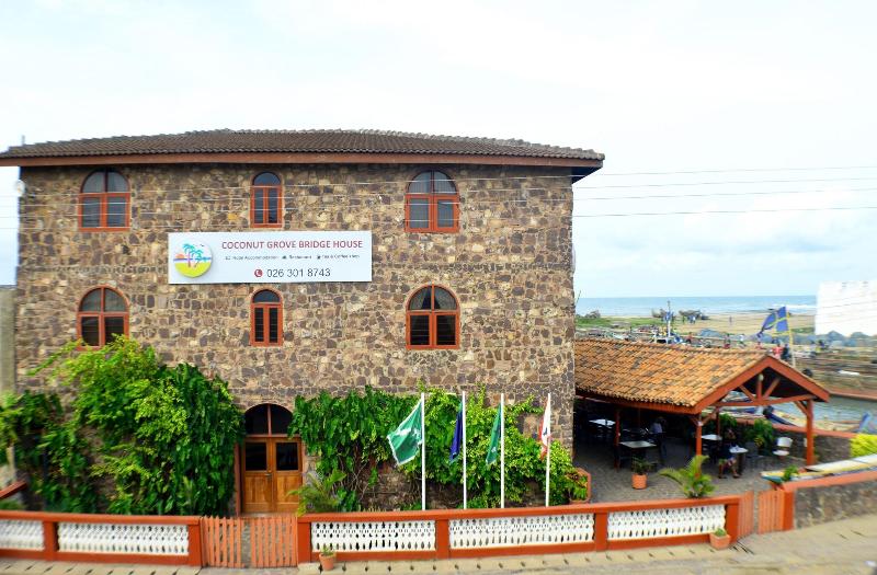 Coconut Grove Bridge House-17