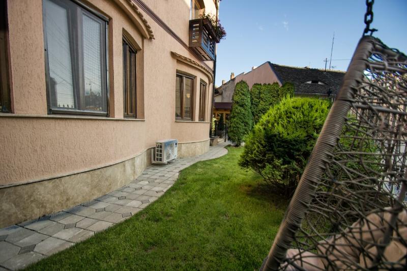Noblesse Boutique Hotel-2