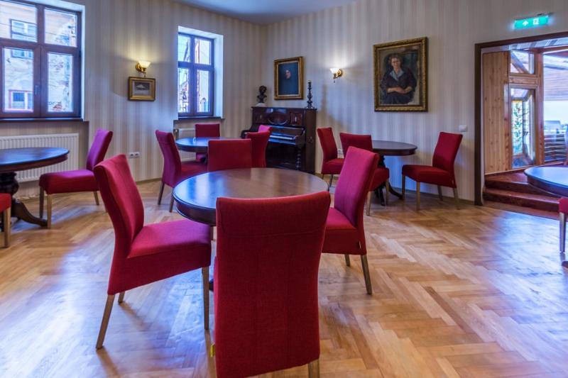 Noblesse Boutique Hotel-4