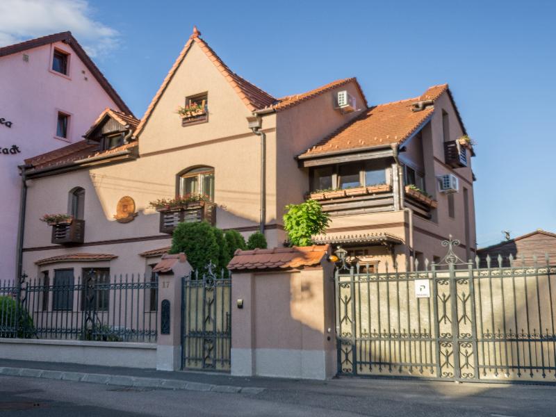 Noblesse Boutique Hotel-9