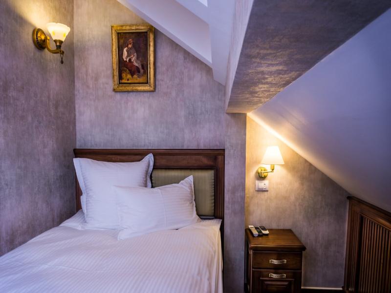 Noblesse Boutique Hotel-15