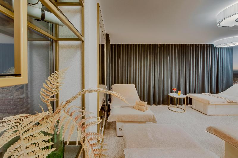 Grand Poet Hotel By Semarah-9