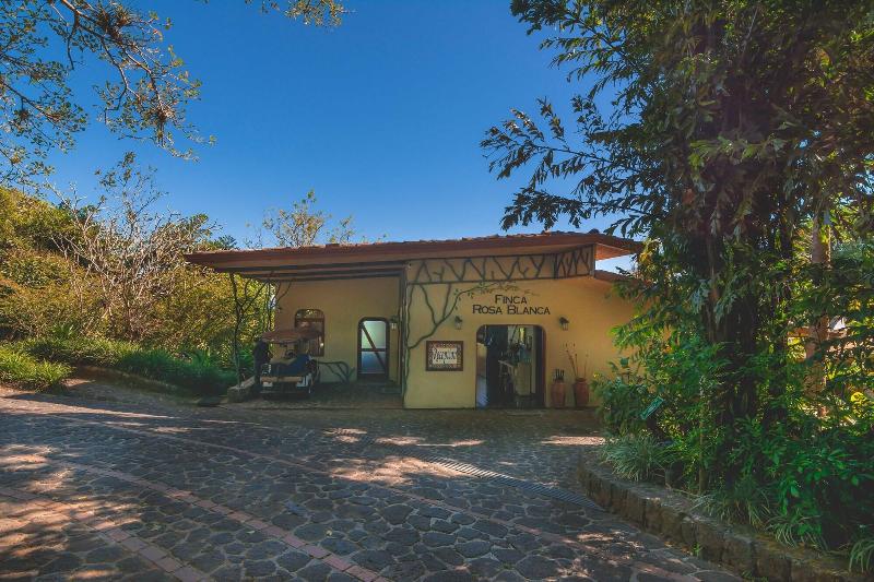 Finca Rosa Blanca Coffee Farm and Inn-111