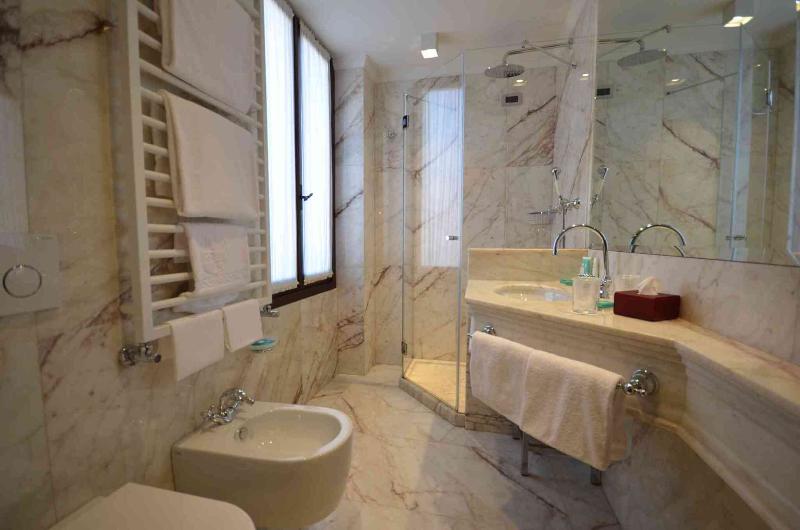 Hotel Nani Mocenigo Palace-18