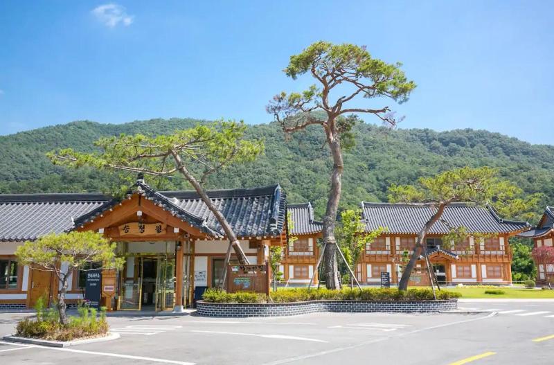 Jeonju Wangyijimil Hanok Hotel-3