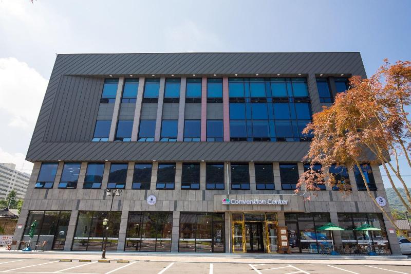 Jeonju Wangyijimil Hanok Hotel-11