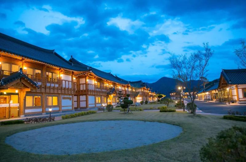 Jeonju Wangyijimil Hanok Hotel-76