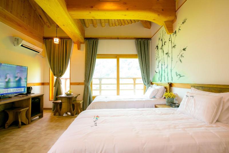 Jeonju Wangyijimil Hanok Hotel-21