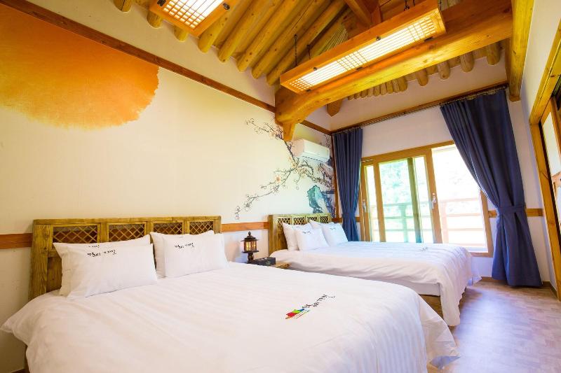 Jeonju Wangyijimil Hanok Hotel-49