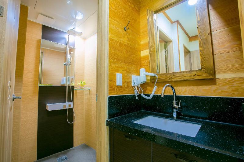 Jeonju Wangyijimil Hanok Hotel-62