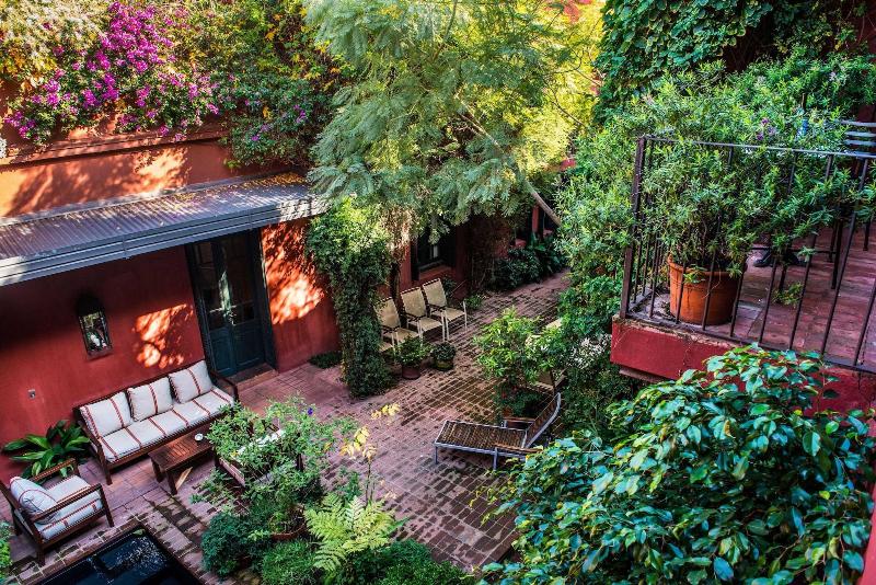 Be Jardin Escondido by Coppola-5