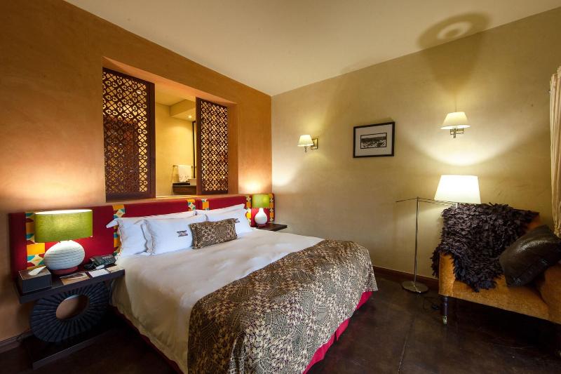 The Royal Senchi-112