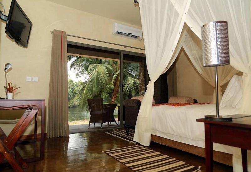 The Royal Senchi-132