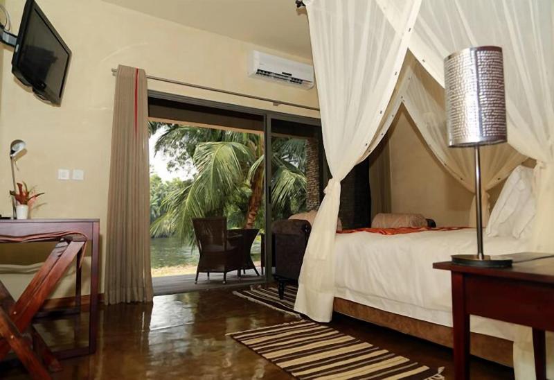 The Royal Senchi-157