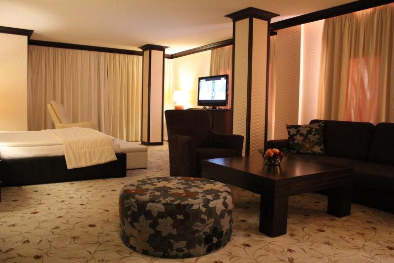 Shiroka Laka Hotel & Spa-19