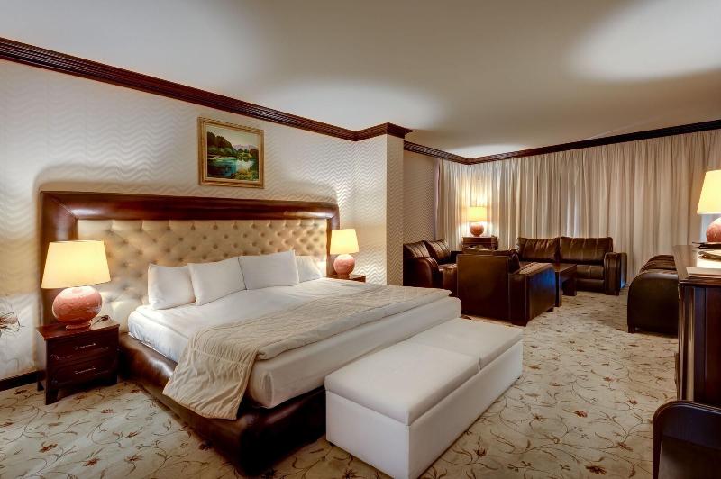 Shiroka Laka Hotel & Spa-39