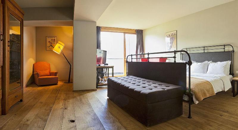 Rooms Hotel Kazbegi-22