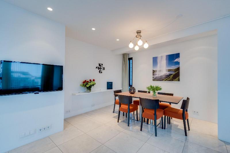 Black Pearl Reykjavik Finest Apartments-14