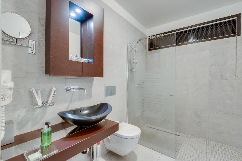 Black Pearl Reykjavik Finest Apartments-60