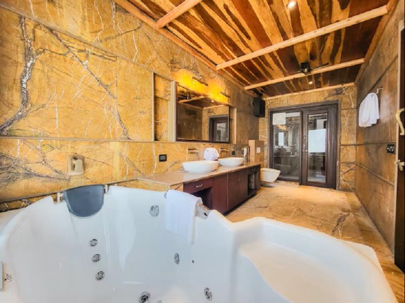 Aamaghati Wildlife Resort-3